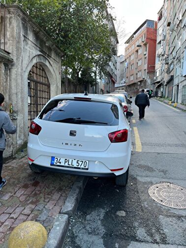 SEAT IBIZA
