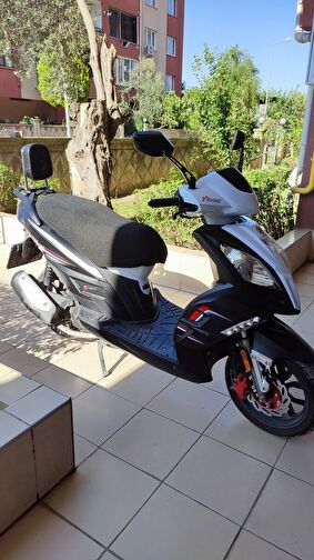Mondial 125 Mash