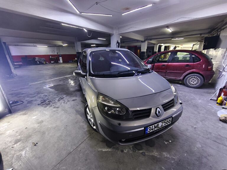 RENAULT SCENIC