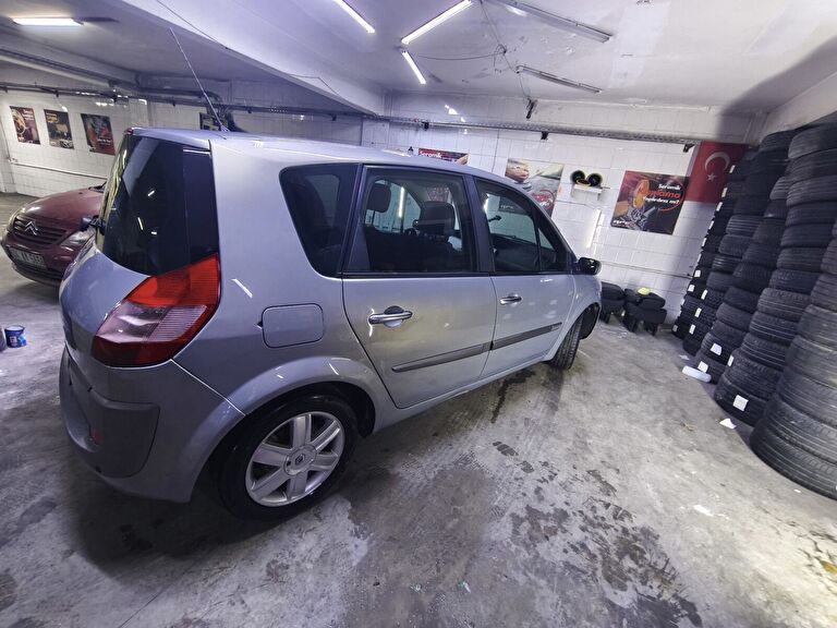 RENAULT SCENIC
