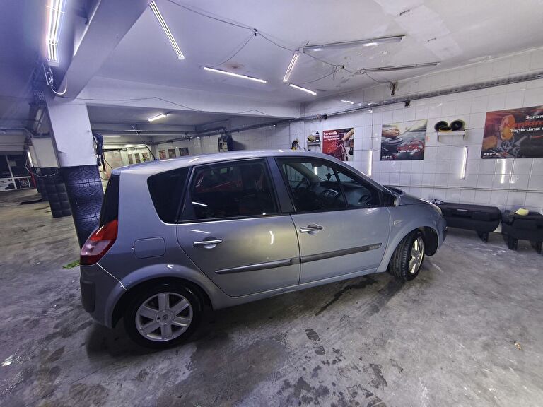 RENAULT SCENIC