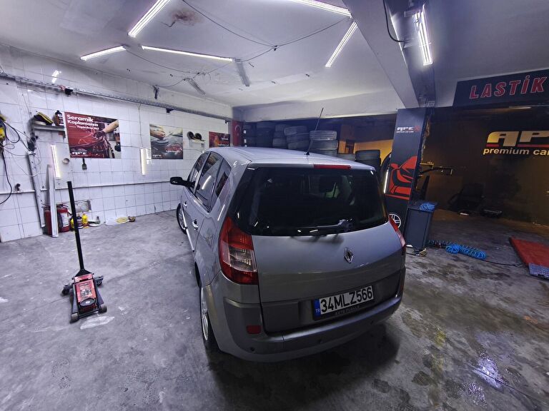 RENAULT SCENIC
