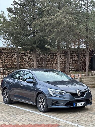RENAULT MEGANE