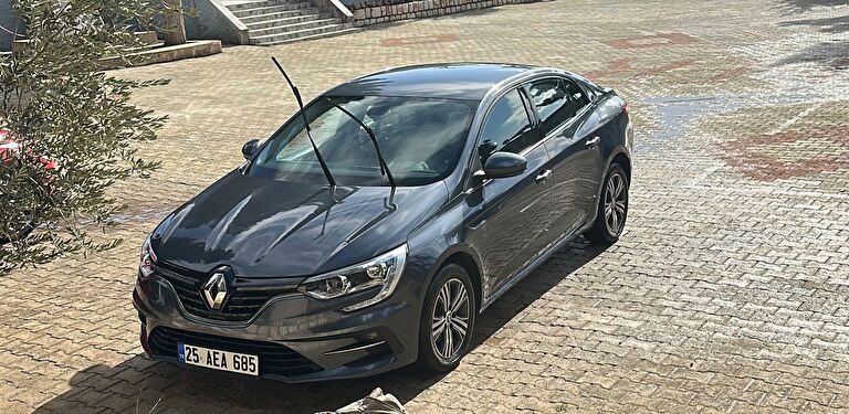 RENAULT MEGANE