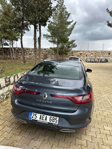 RENAULT MEGANE