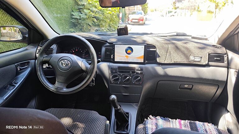 TOYOTA COROLLA