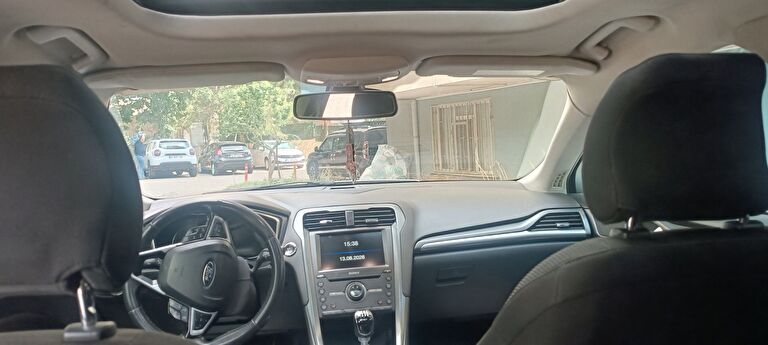 FORD MONDEO