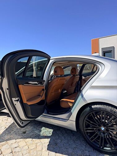 BMW SERIES 5