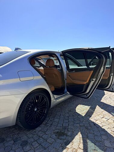 BMW SERIES 5