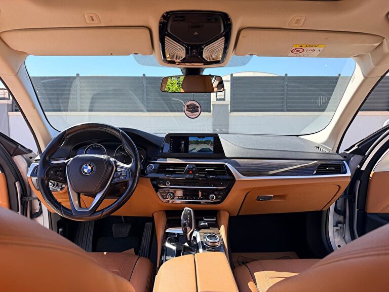 BMW SERIES 5
