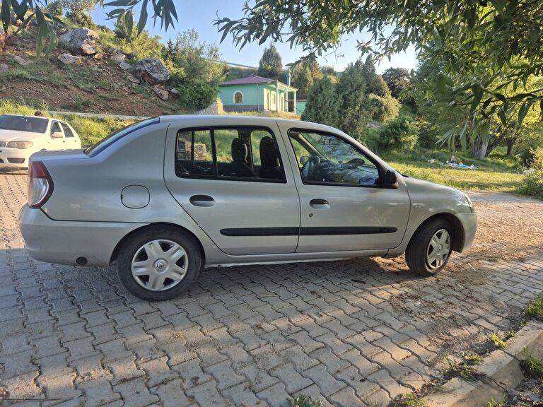 RENAULT CLIO SYMBOL