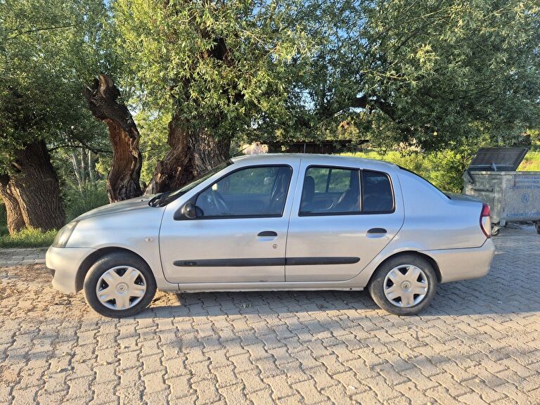 RENAULT CLIO SYMBOL