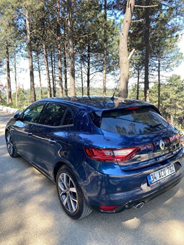 RENAULT MEGANE