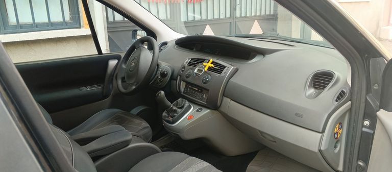 RENAULT SCENIC