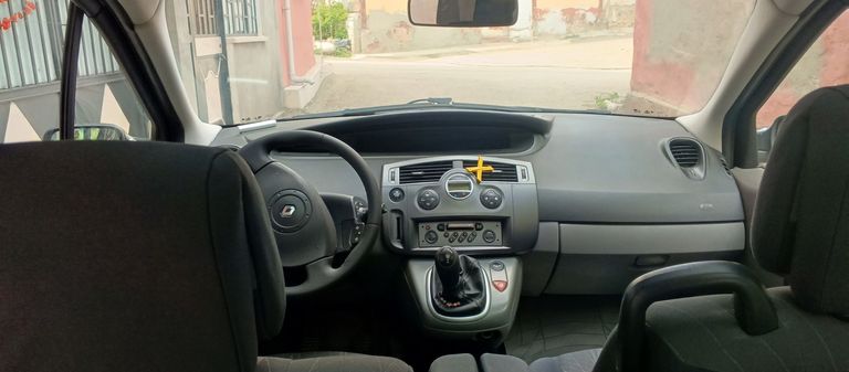 RENAULT SCENIC
