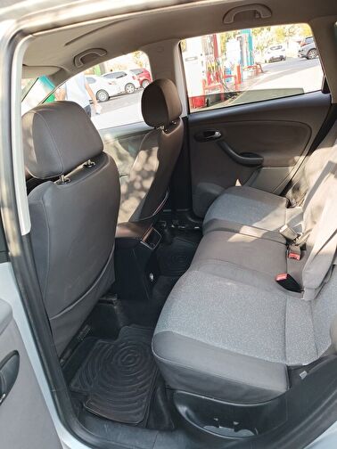 SEAT TOLEDO