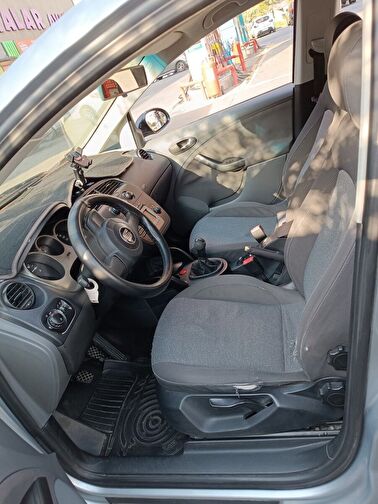 SEAT TOLEDO