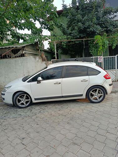 CITROËN C4