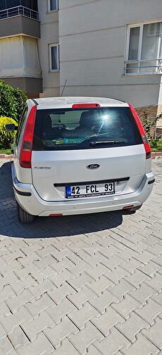 FORD FUSION