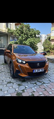 PEUGEOT 2008