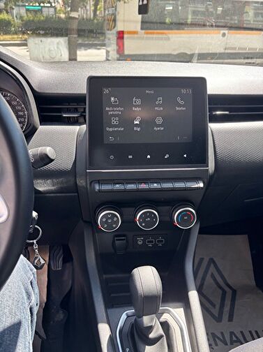 RENAULT CLIO