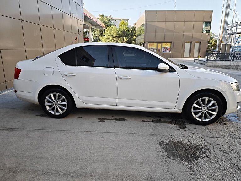 SKODA OCTAVIA