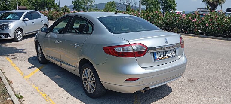 RENAULT FLUENCE