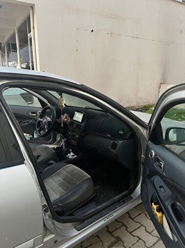 NISSAN ALMERA