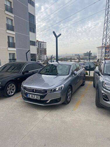 PEUGEOT 508
