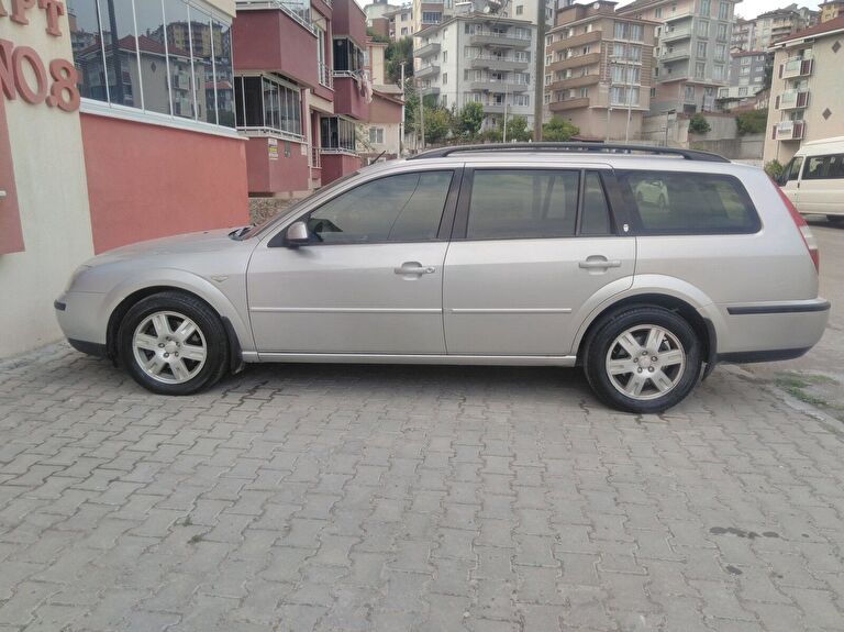 FORD MONDEO