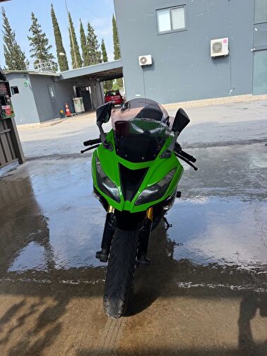 Kawasaki Ninja ZX-6R