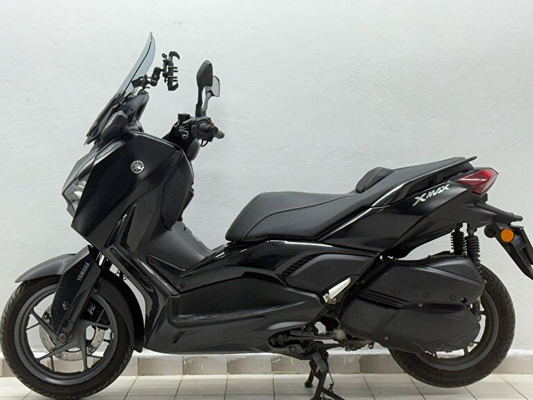 Yamaha X-Max 250 Tech Max