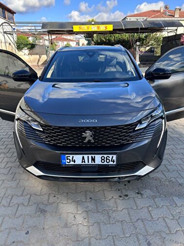 PEUGEOT 3008