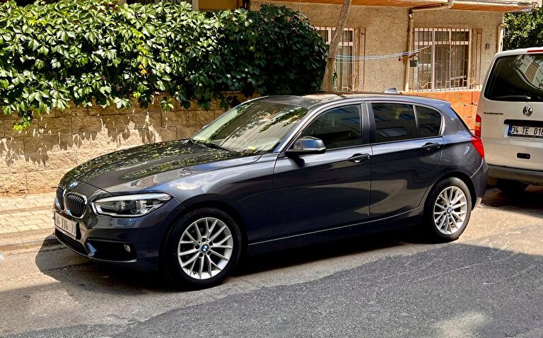 BMW 1 SERISI