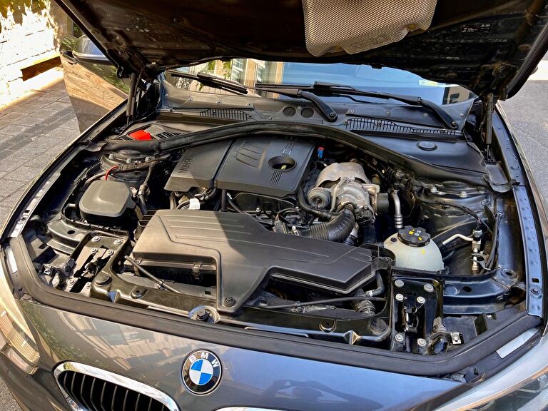 BMW 1 SERISI