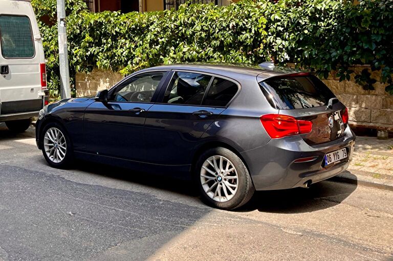 BMW 1 SERISI