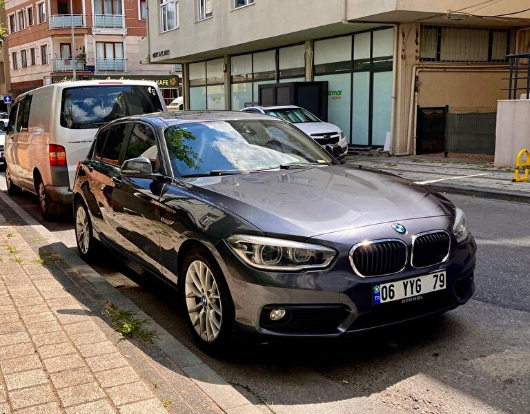 BMW 1 SERISI