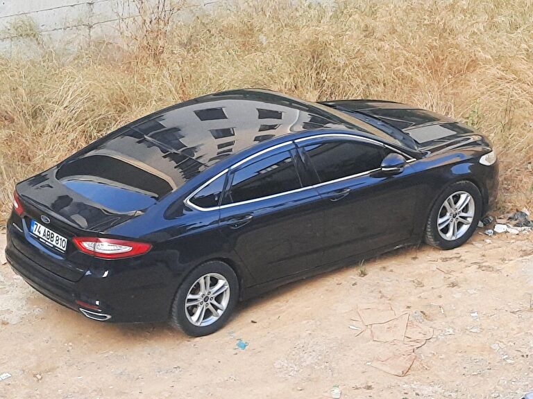 FORD MONDEO