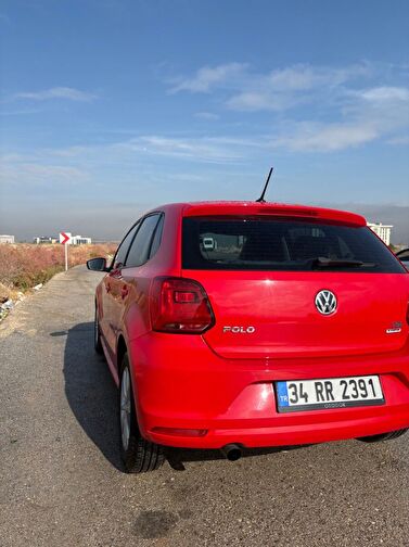 VOLKSWAGEN POLO