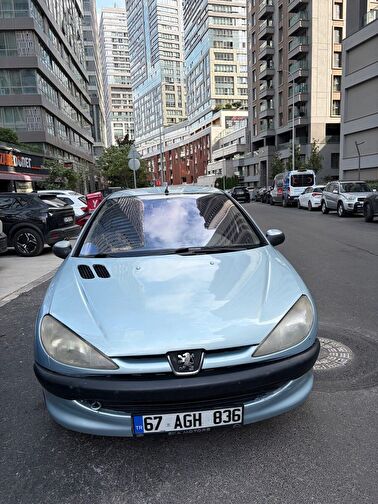 PEUGEOT 206