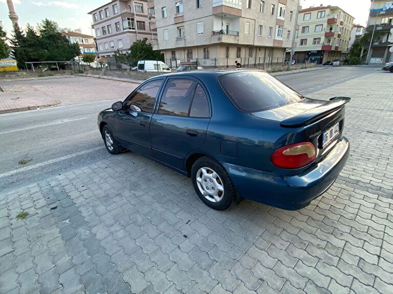 HYUNDAI ACCENT