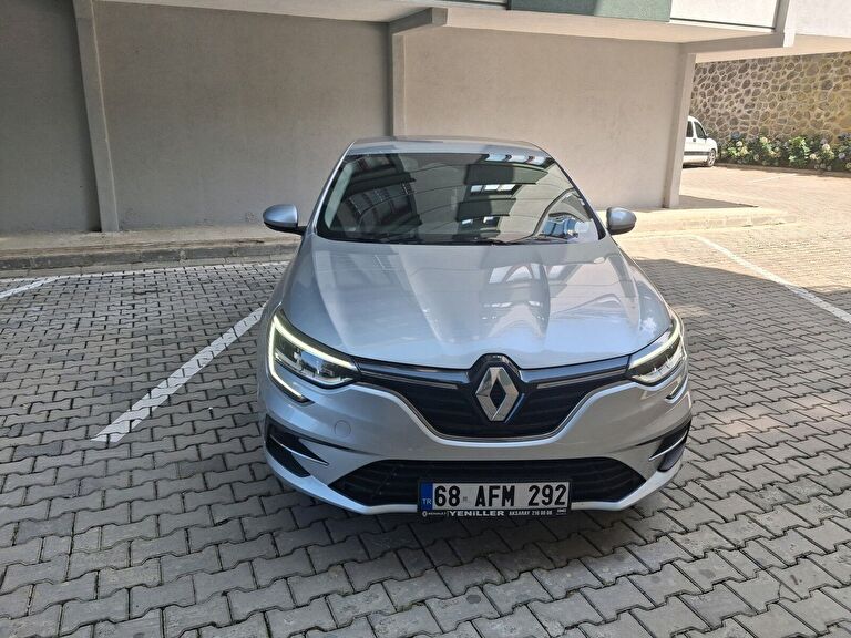 RENAULT MEGANE
