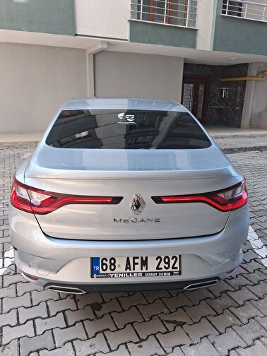 RENAULT MEGANE