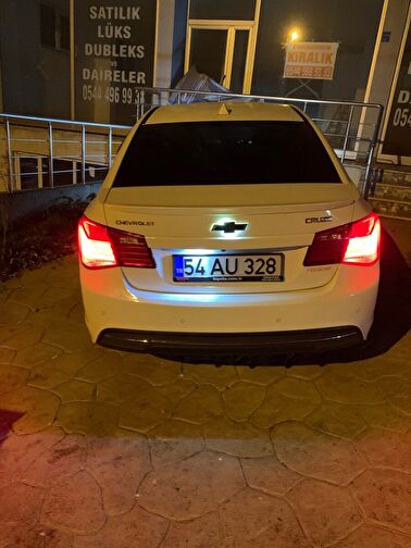 CHEVROLET CRUZE