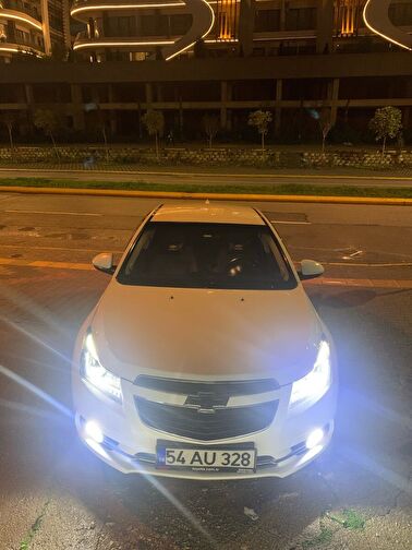 CHEVROLET CRUZE