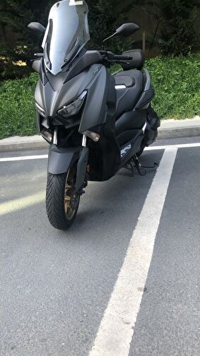 Yamaha X-Max 400 Tech Max