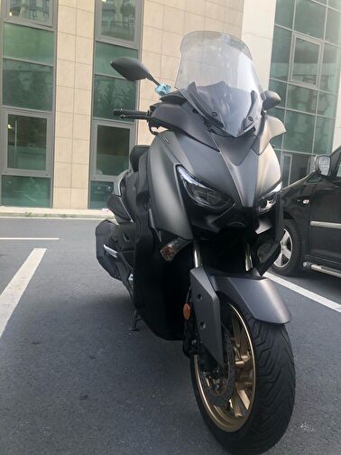Yamaha X-Max 400 Tech Max