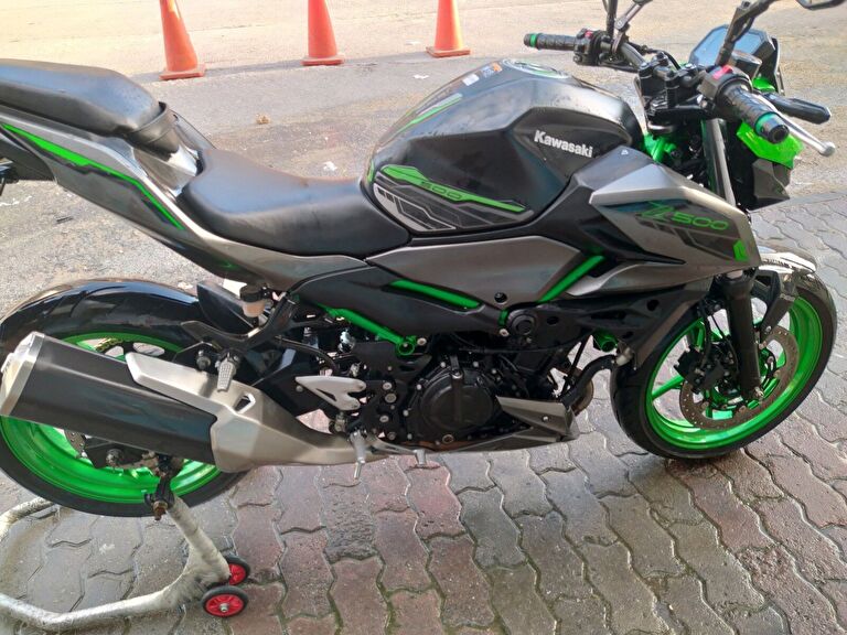 Kawasaki Z 500 SE