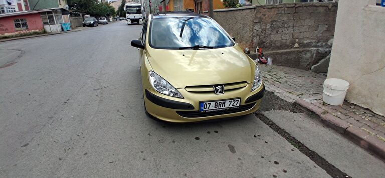 PEUGEOT 307