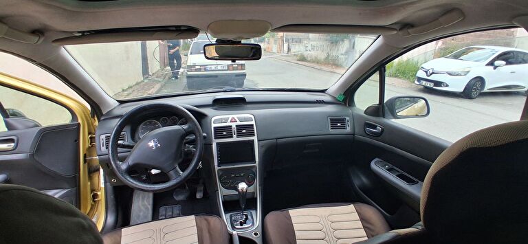 PEUGEOT 307